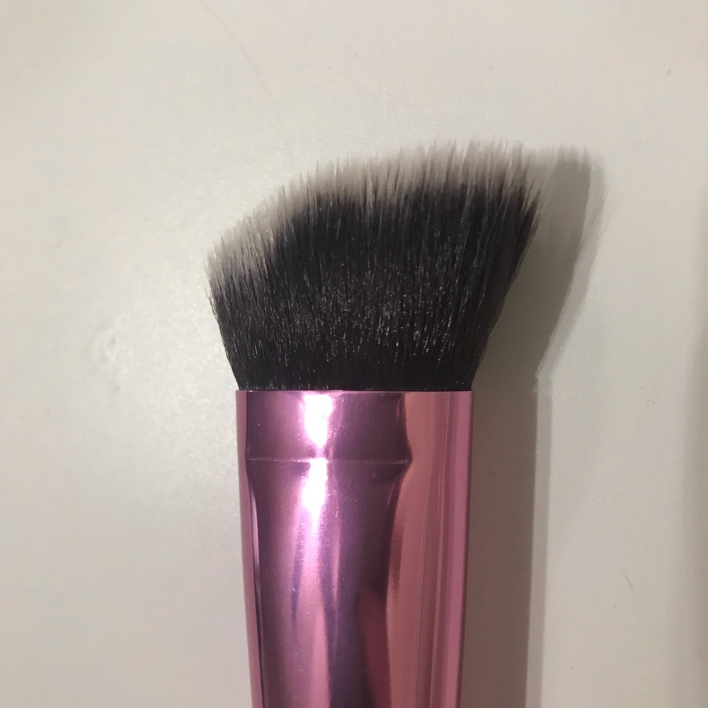Real Techniques sculpting brush